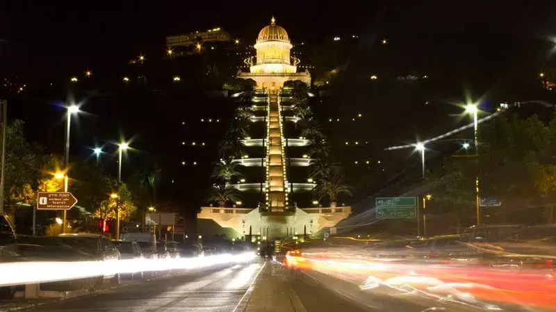 תמונה שזכתה בתחרות הצילום הבינ"ל 'ויקיפדיה אוהבת אתרי מורשת' - מקדש הבאב בגנים הבאהיים בחיפה תמונה שזכתה בתחרות הצילום הבינ"ל 'ויקיפדיה אוהבת אתרי מורשת' - מקדש הבאב בגנים הבאהיים בחיפה