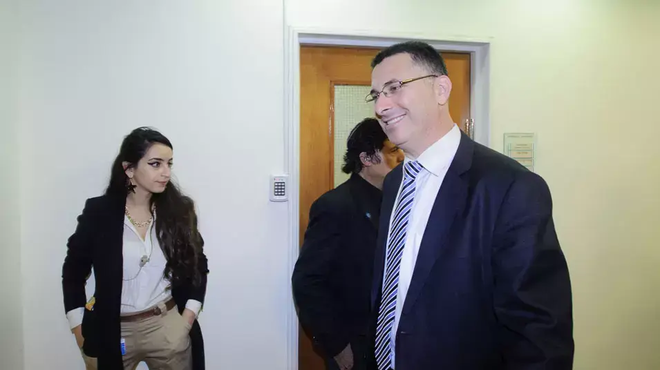 שר החינוך גדעון סער בישיבת הממשלה בירושלים, נובמבר 2012 שר החינוך גדעון סער בישיבת הממשלה בירושלים, נובמבר 2012
