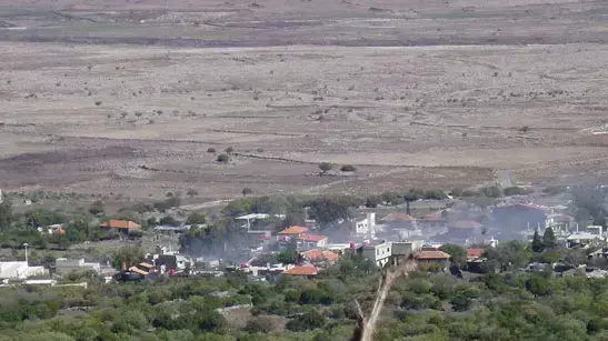 משטר הסורי יורה על המורדים בסוריה, ביר אל עג?ם , נובמבר 2013 v משטר הסורי יורה על המורדים בסוריה, ביר אל עג?ם , נובמבר 2013 v