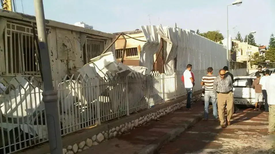 נזק מפגיעת רקטה באשדוד, 16 נובמבר 2012 נזק מפגיעת רקטה באשדוד, 16 נובמבר 2012