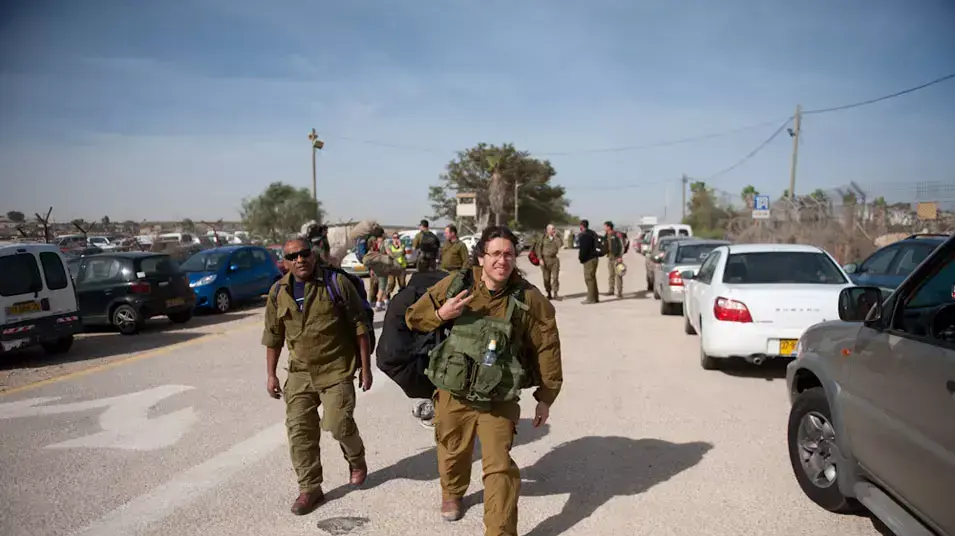 כוחות מילואים נערכים לכניסה לעזה , נובמבר 2012 כוחות מילואים נערכים לכניסה לעזה , נובמבר 2012
