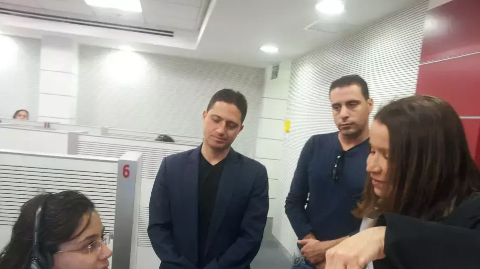 שלי יחימוביץ' מסיירת בדרום הארץ שלי יחימוביץ' מסיירת בדרום הארץ