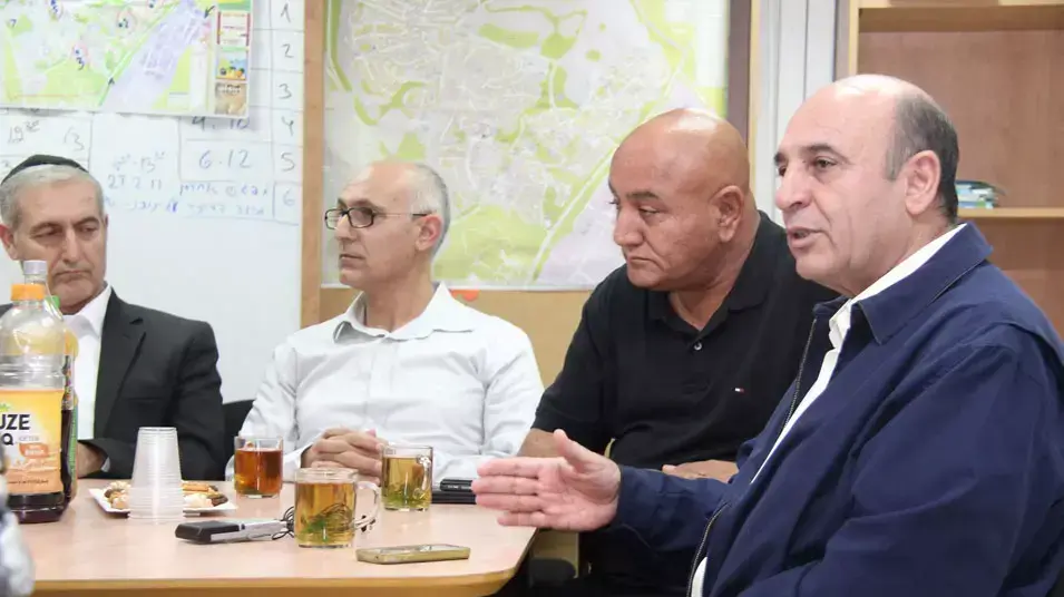 שאול מופז מסייר בדרום הארץ שאול מופז מסייר בדרום הארץ