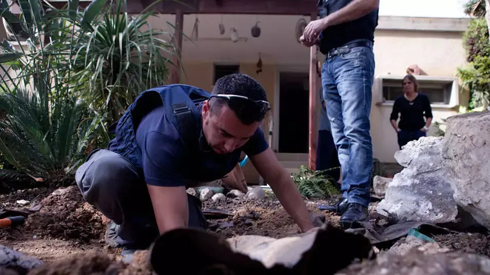 רקטה נפלה בקיבוץ במועצה אזורית אשכול, נובמבר 2012 רקטה נפלה בקיבוץ במועצה אזורית אשכול, נובמבר 2012