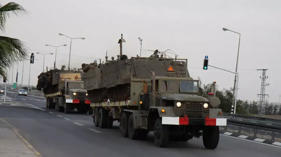 משורייני צה'"ל בדרכם לעזה משורייני צה'"ל בדרכם לעזה