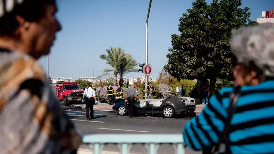 פגיעת רקטה ברכב באשקלון, נובמבר 2012 פגיעת רקטה ברכב באשקלון, נובמבר 2012