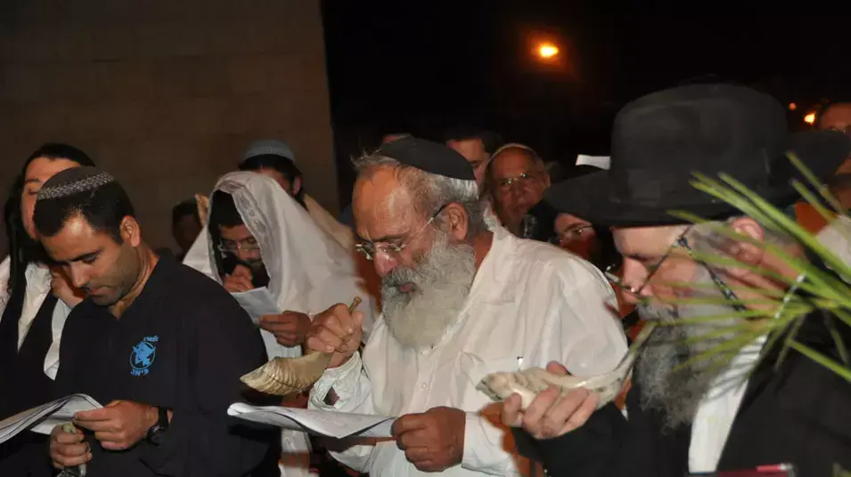 כיפת ברזל רוחנית המקובלים מתפללים נגד איומי החמאס, אוקטובר 2012