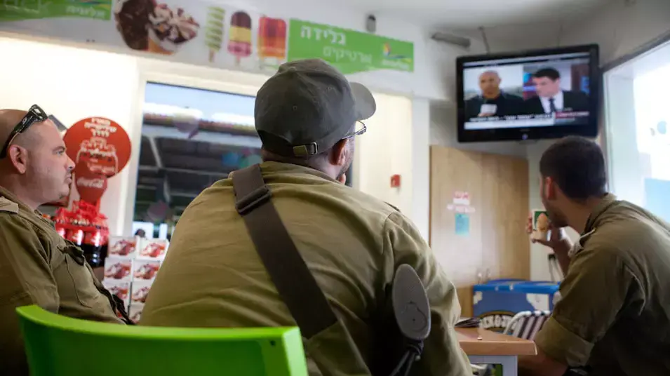מילואימניקים נחים בעוטף עזה, נובמבר 2012