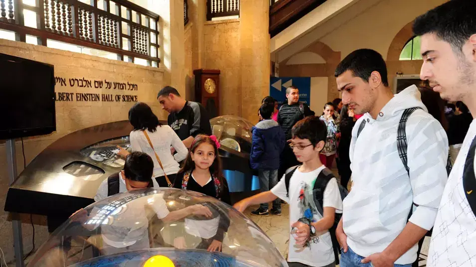 תלמידי שדרות במדעטק בחיפה, נובמבר 2012