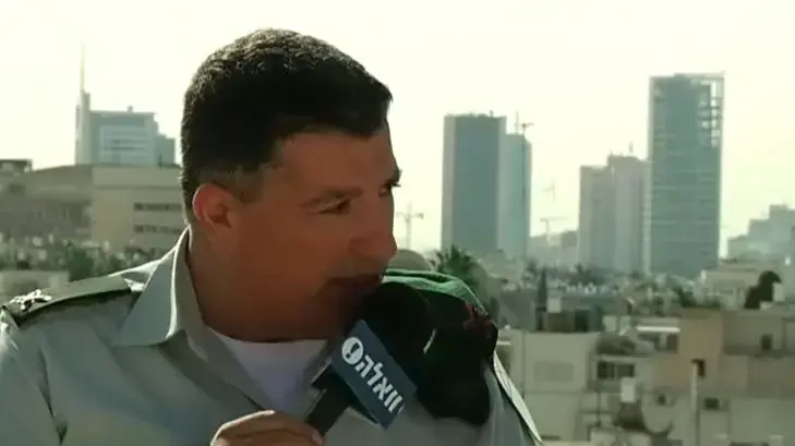 יואב פולי מרדכי באולפן וואלה, נובמבר 2012 יואב פולי מרדכי באולפן וואלה, נובמבר 2012