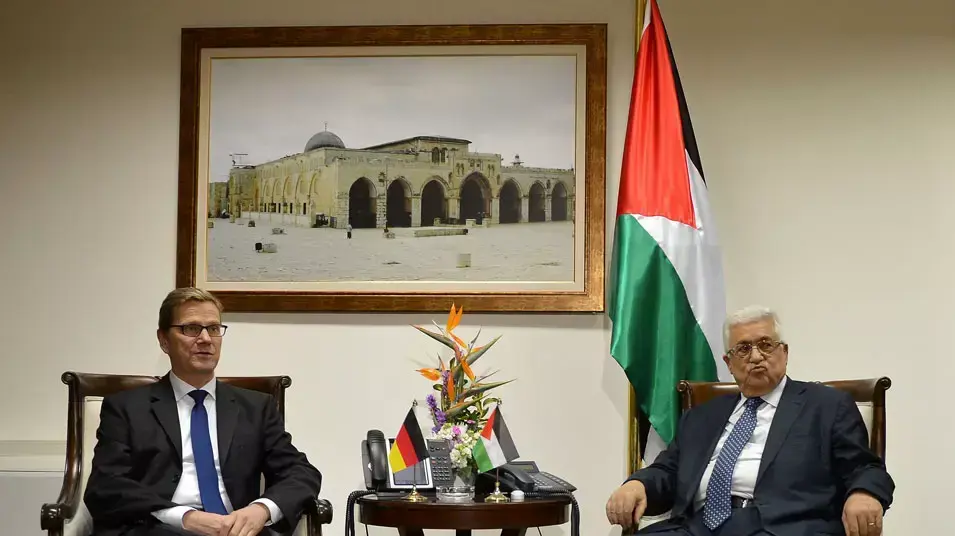 שר החוץ הגרמני, גידו וסטרוולה, מבקר בישראל וברשות הפלסטינית. נובמבר 2012 שר החוץ הגרמני, גידו וסטרוולה, מבקר בישראל וברשות הפלסטינית. נובמבר 2012