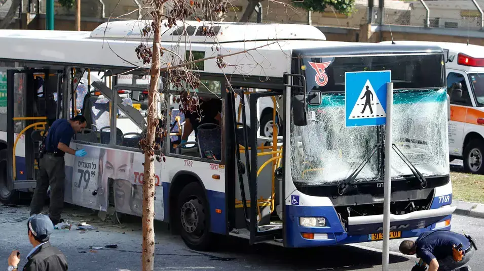 פיצוץ אוטובוס בתל אביב פיצוץ אוטובוס בתל אביב
