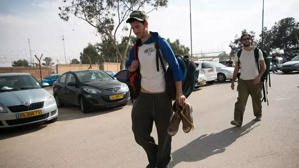 מילואימניקים משתחררים בצאלים לאחר מבצע עמוד ענן, נובמבר 2012 מילואימניקים משתחררים בצאלים לאחר מבצע עמוד ענן, נובמבר 2012