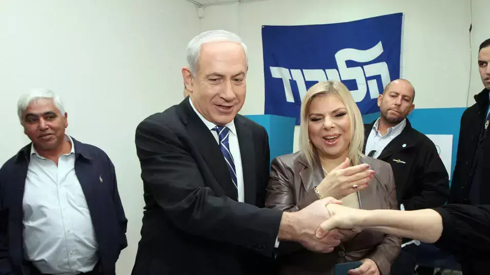 בנימין נתניהו מצביע לפריימריז של הליכוד , נובמבר 2012 בנימין נתניהו מצביע לפריימריז של הליכוד , נובמבר 2012