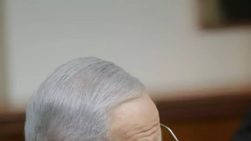 בנימין נתניהו בישיבת ממשלה בנימין נתניהו בישיבת ממשלה