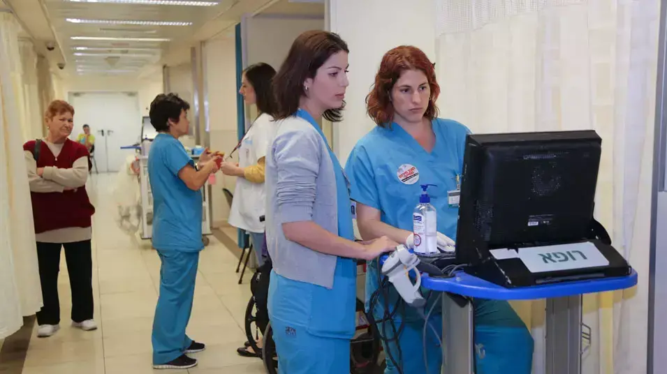 שביתת אחיות בבית החולים אסף הרופא, דצמבר 2012 שביתת אחיות בבית החולים אסף הרופא, דצמבר 2012