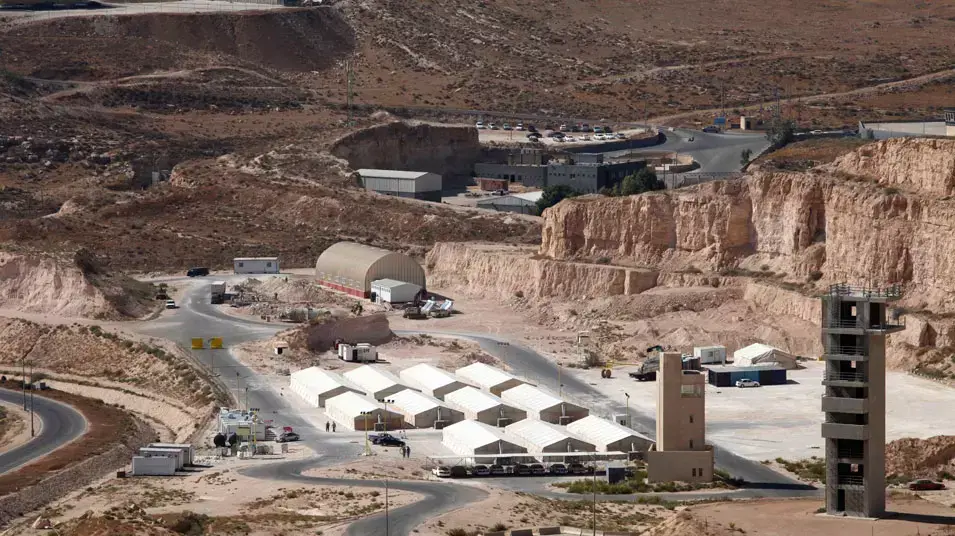 בסיס אימונים משותף של ארה"ב ובריטניה ליד העיר רוסייפה, בו מאומנים כוחות ירדנים מחשש להסלמה בגבול הירדני. אוקטובר 2012 בסיס אימונים משותף של ארה"ב ובריטניה ליד העיר רוסייפה, בו מאומנים כוחות ירדנים מחשש להסלמה בגבול הירדני. אוקטובר 2012