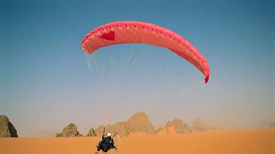 צילומים מהספר Desert Air צילומים מהספר Desert Air