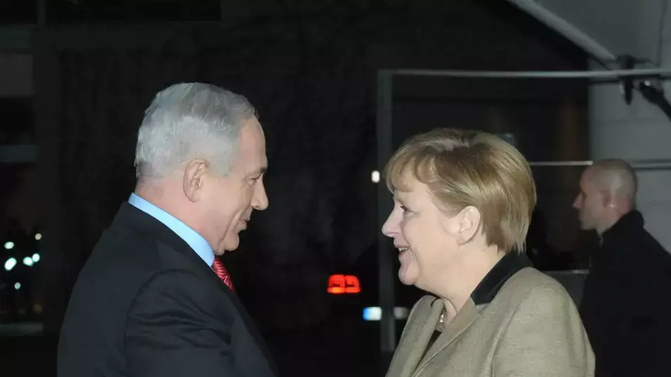 פגישת ראש הממשלה בנימין נתניהו עם קנצלרית גרמניה אנגלה מרקל בברלין, דצמבר 2012 פגישת ראש הממשלה בנימין נתניהו עם קנצלרית גרמניה אנגלה מרקל בברלין, דצמבר 2012