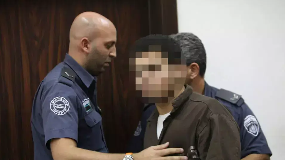 הארכת מעצר לחשוד בהנחת מטען באוטובוס בתל אביב , דצמבר 2012 הארכת מעצר לחשוד בהנחת מטען באוטובוס בתל אביב , דצמבר 2012