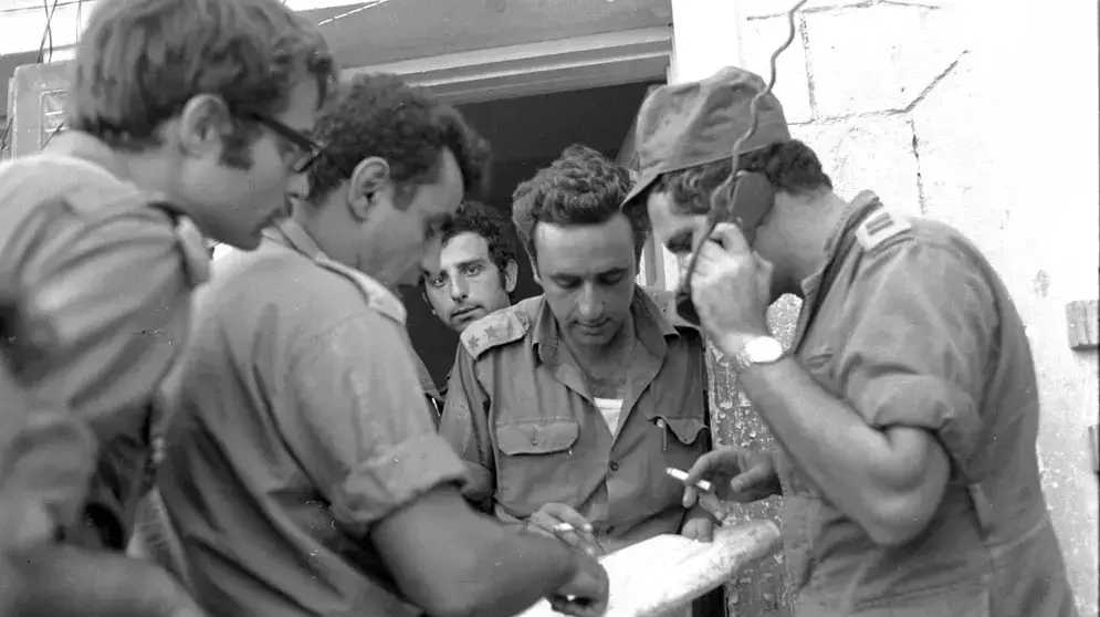 אמנון ליפקין שחק, מלחמת יום הכיפורים, אוקטובר 73, בחזית הדרום אמנון ליפקין שחק, מלחמת יום הכיפורים, אוקטובר 73, בחזית הדרום