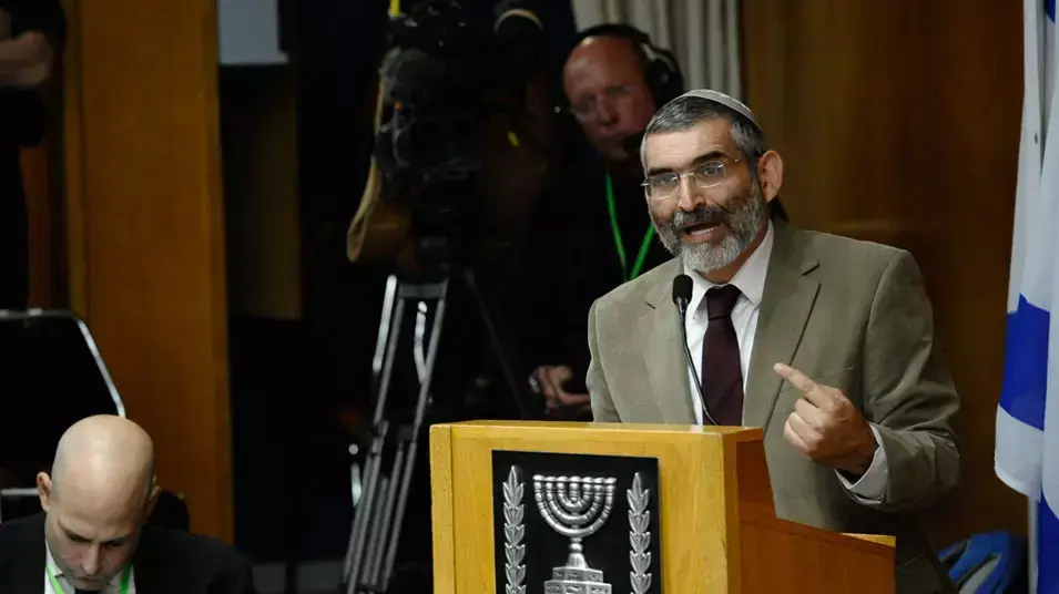 ח"כ מיכאל בן ארי ממפלגת עוצמה לישראל בדיון ועדת הבחירות המרכזית, דצמבר 2012 ח"כ מיכאל בן ארי ממפלגת עוצמה לישראל בדיון ועדת הבחירות המרכזית, דצמבר 2012