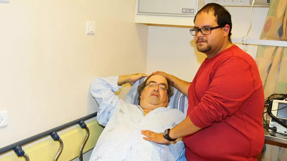 משה ורותם ולדמן שהותקפו על ידי שוטר בעיר חדרה, דצמבר 2012 משה ורותם ולדמן שהותקפו על ידי שוטר בעיר חדרה, דצמבר 2012