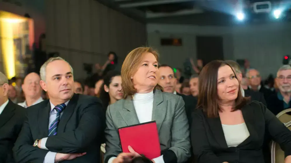 שלי יחימוביץ', יובל שטייניץ, ציפי לבני בוועידת כלכליסט דצמבר 2012 שלי יחימוביץ', יובל שטייניץ, ציפי לבני בוועידת כלכליסט דצמבר 2012