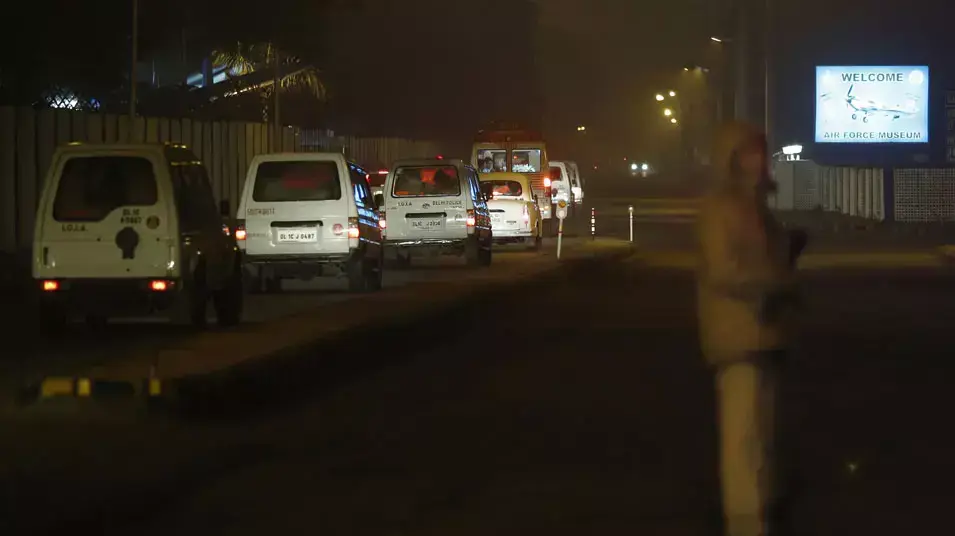 גופת הצעירה שנאנסה ומתה הוטסה להודו ונשרפה בטקס בניו דלהי, דצמבר 2012