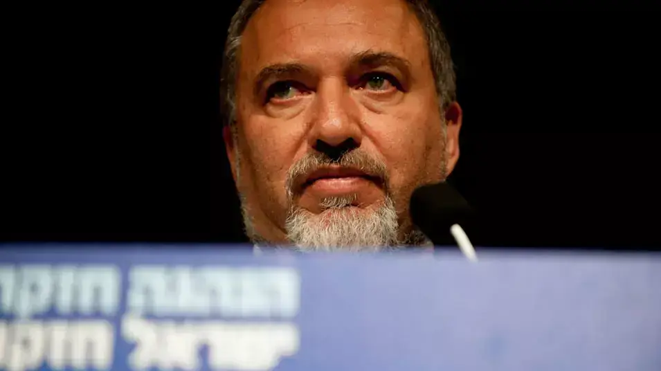 אביגדור ליברמן בכנס ישראל ביתנו בשפיים, ינואר 2013 אביגדור ליברמן בכנס ישראל ביתנו בשפיים, ינואר 2013