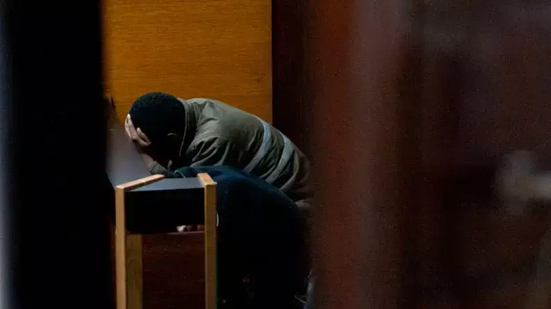 דיון בבית המשפט המחוזי בת"א לגבי הסדר טיעון לנאשמים באונס ביום בעצמאות, ינואר 2013 דיון בבית המשפט המחוזי בת"א לגבי הסדר טיעון לנאשמים באונס ביום בעצמאות, ינואר 2013
