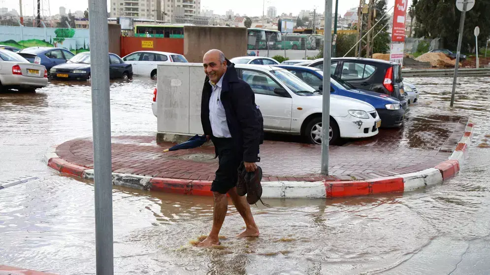 הצפות במתחם הרכבת בנתניה, ינואר 2013 הצפות במתחם הרכבת בנתניה, ינואר 2013