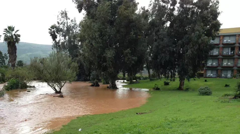 הצפה במלון נוף גנוסר, ינואר 2013 הצפה במלון נוף גנוסר, ינואר 2013