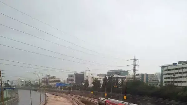 נחל איילון עלה על גדותיו, נתיבי איילון נסגרו לתנועה נחל איילון עלה על גדותיו, נתיבי איילון נסגרו לתנועה