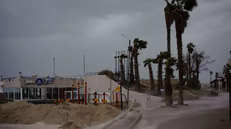 מזג אוויר סוער בתל אביב, ינואר 2013