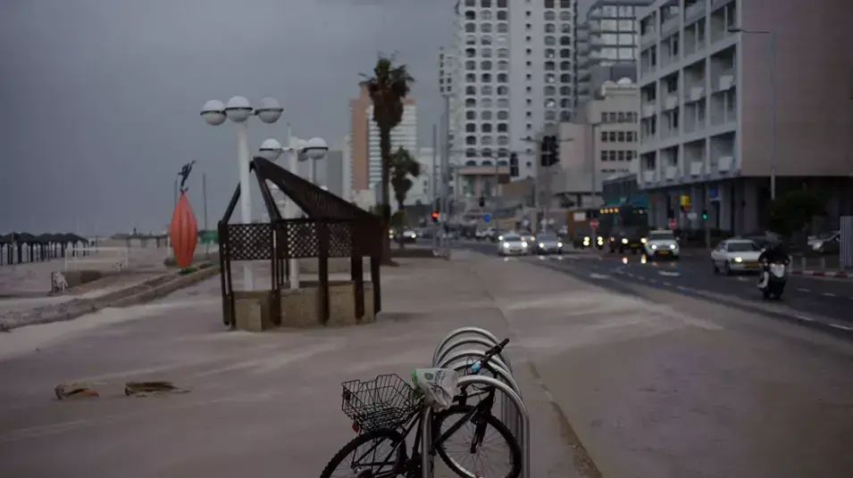 מזג אוויר סוער בתל אביב, ינואר 2013 מזג אוויר סוער בתל אביב, ינואר 2013