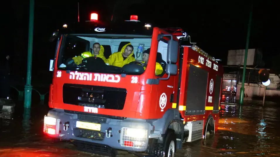 חילוץ ברחוב צה"ל בחדרה, ינואר 2013 חילוץ ברחוב צה"ל בחדרה, ינואר 2013