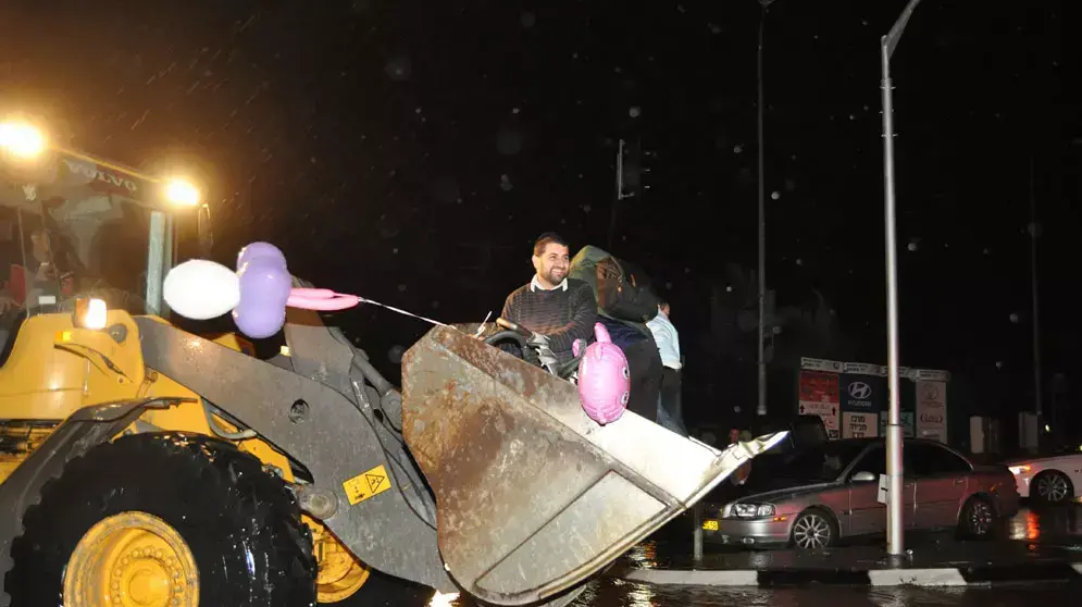 חילוץ תושבים בשל ההצפות בחדרה, ינואר 2013 חילוץ תושבים בשל ההצפות בחדרה, ינואר 2013