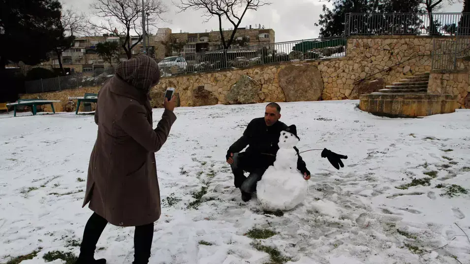 שלג בשכונת גילה בירושלים, ינואר 2013