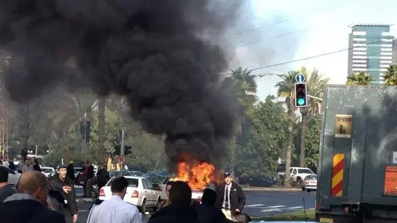 פיצוץ בכלי רכב ברחוב שאול המלך בתל אביב פיצוץ בכלי רכב ברחוב שאול המלך בתל אביב