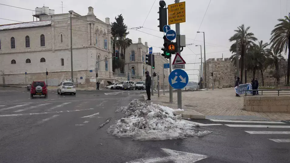 שאריות השלג בעיר העתיקה בירושלים, 11 ינואר 2013 שאריות השלג בעיר העתיקה בירושלים, 11 ינואר 2013