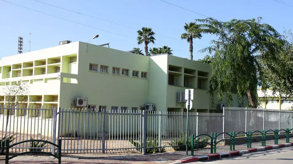 חשד: אב הכה מורה שהחרים לבנו את הטלפון הנייד