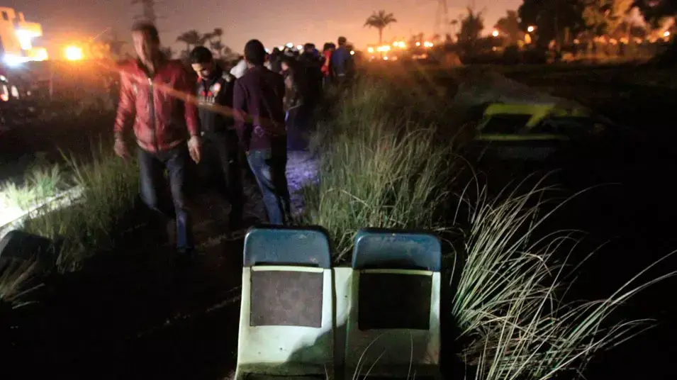 תאונת רכבת בשכונת גיזה בבדרשין, ממערב לקהיר. מצרים, 15 בינואר 2012 תאונת רכבת בשכונת גיזה בבדרשין, ממערב לקהיר. מצרים, 15 בינואר 2012