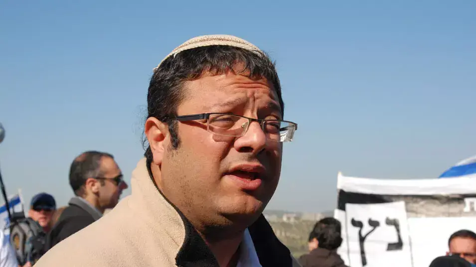 איתמר בן גביר מעוצמה לישראל בהפגנה בכפר מוצמוץ, ינואר 2013 איתמר בן גביר מעוצמה לישראל בהפגנה בכפר מוצמוץ, ינואר 2013