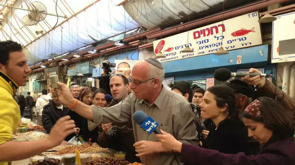 אורי אריאל ואיילת שקד בביקור בשוק מחנה יהודה אורי אריאל ואיילת שקד בביקור בשוק מחנה יהודה