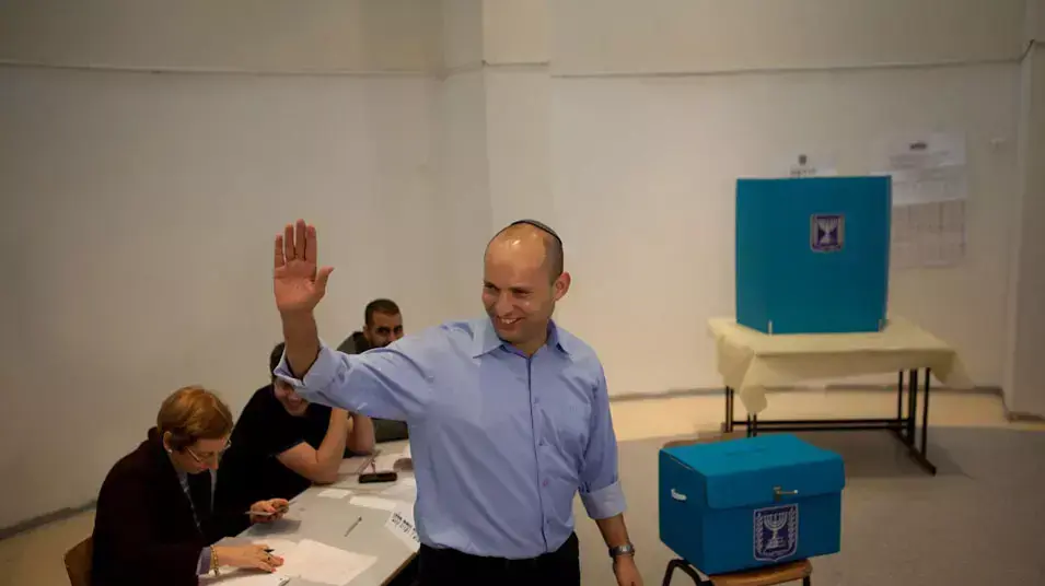 נפתלי בנט ורעייתו בקלפי, ינואר 2013 נפתלי בנט ורעייתו בקלפי, ינואר 2013