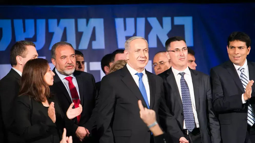 נציגי הליכוד וישראל ביתנו בעת תוצאות המדגם, ינואר 2013 נציגי הליכוד וישראל ביתנו בעת תוצאות המדגם, ינואר 2013