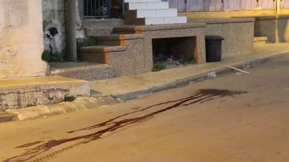 זירת אירוע ירי בטירה בו נהרג צעיר בן 25 זירת אירוע ירי בטירה בו נהרג צעיר בן 25