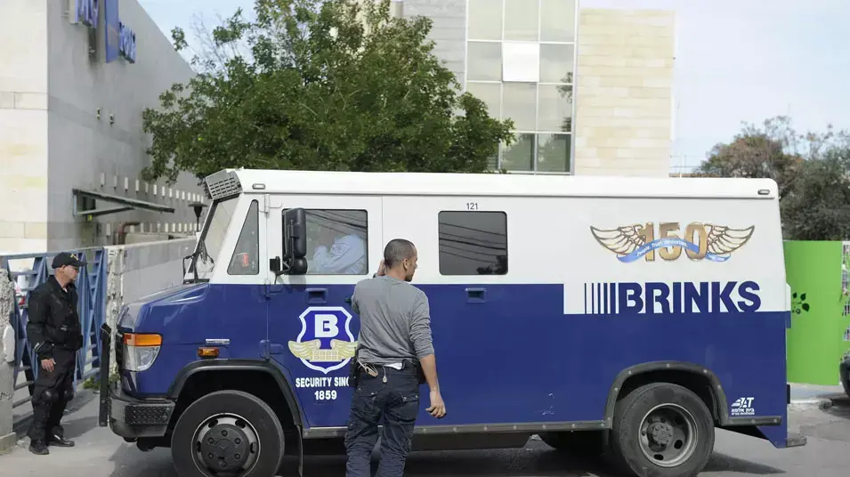 ניסיון לשוד משאית ברינקס באשקלון, אחד השודדים נורה. ינואר 2013