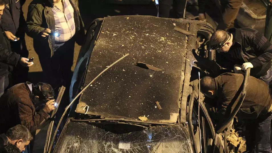 כלי רכב של איש חיזבאללה התפוצץ בביירות, 28 בינואר 2013 כלי רכב של איש חיזבאללה התפוצץ בביירות, 28 בינואר 2013